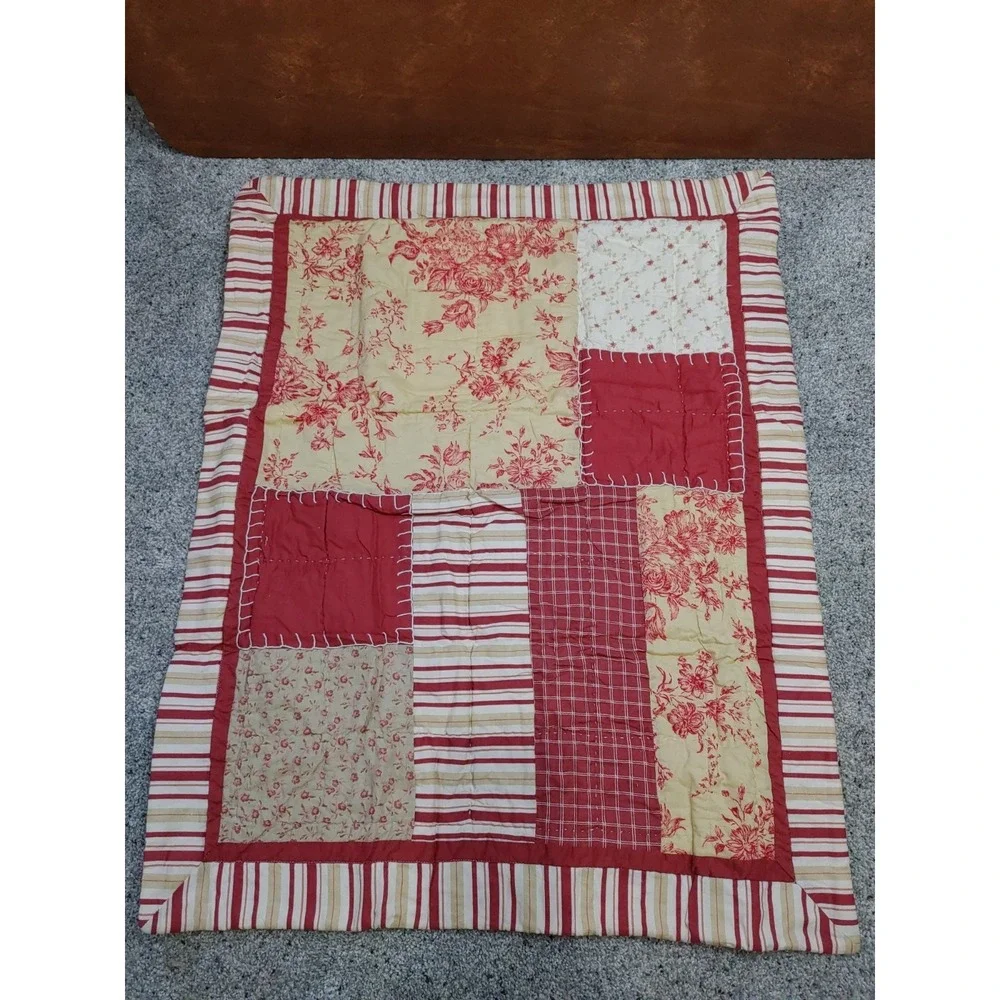 90s Single Cottagecore Barn Red Pillow Sham Standard Quilted Floral Red Cream